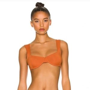 NWT L*Space Tori Top (L)